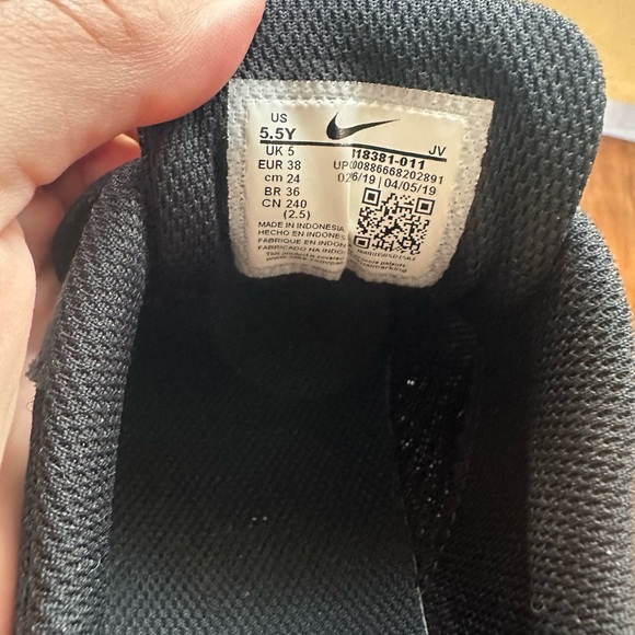 Nike Tanjun Runners COPY - Picture 7 of 8